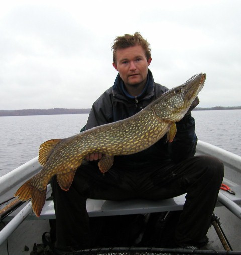 Jan Fahlgren med 6.9 kg gedde