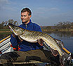 Jan Fahlgren med 9.5 kg gedde - Oktober 2007