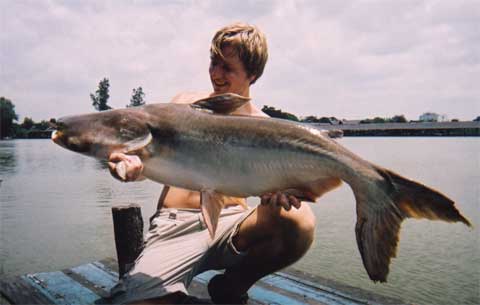 Jonas Hansen med 21.1 kg Mekong-malle
