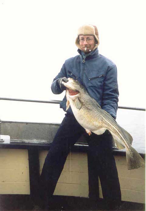 Peter Rasmussen med 13.50 kg torsk fanget i resund
